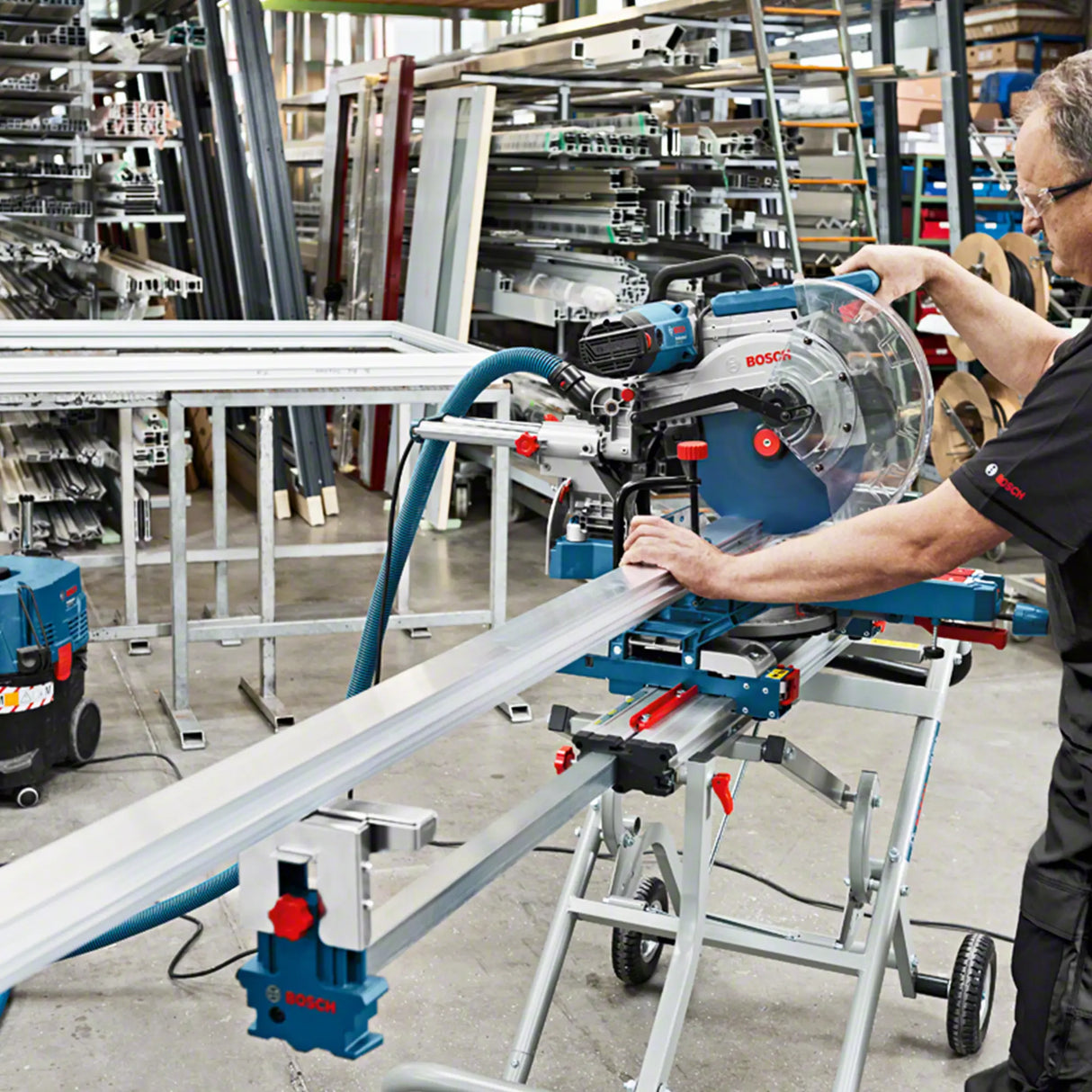 Mașină de tăiere radială Bosch GCM 12 SDE