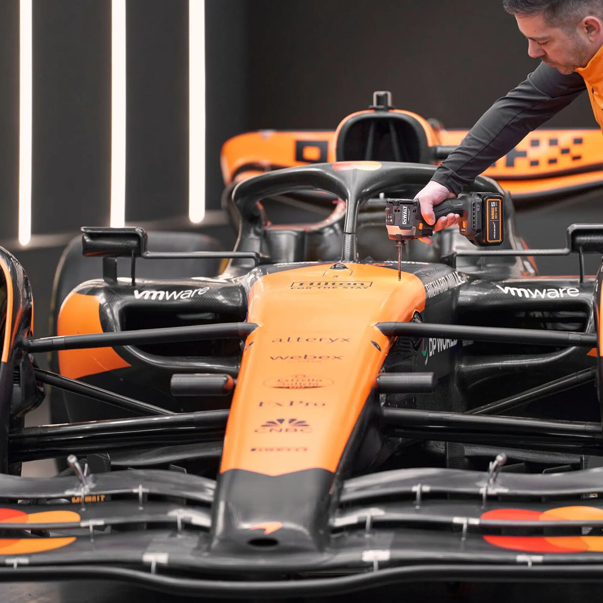 Avvitatore ad Impulsi Dewalt McLaren DCF85MP2T-QW 18V 5Ah