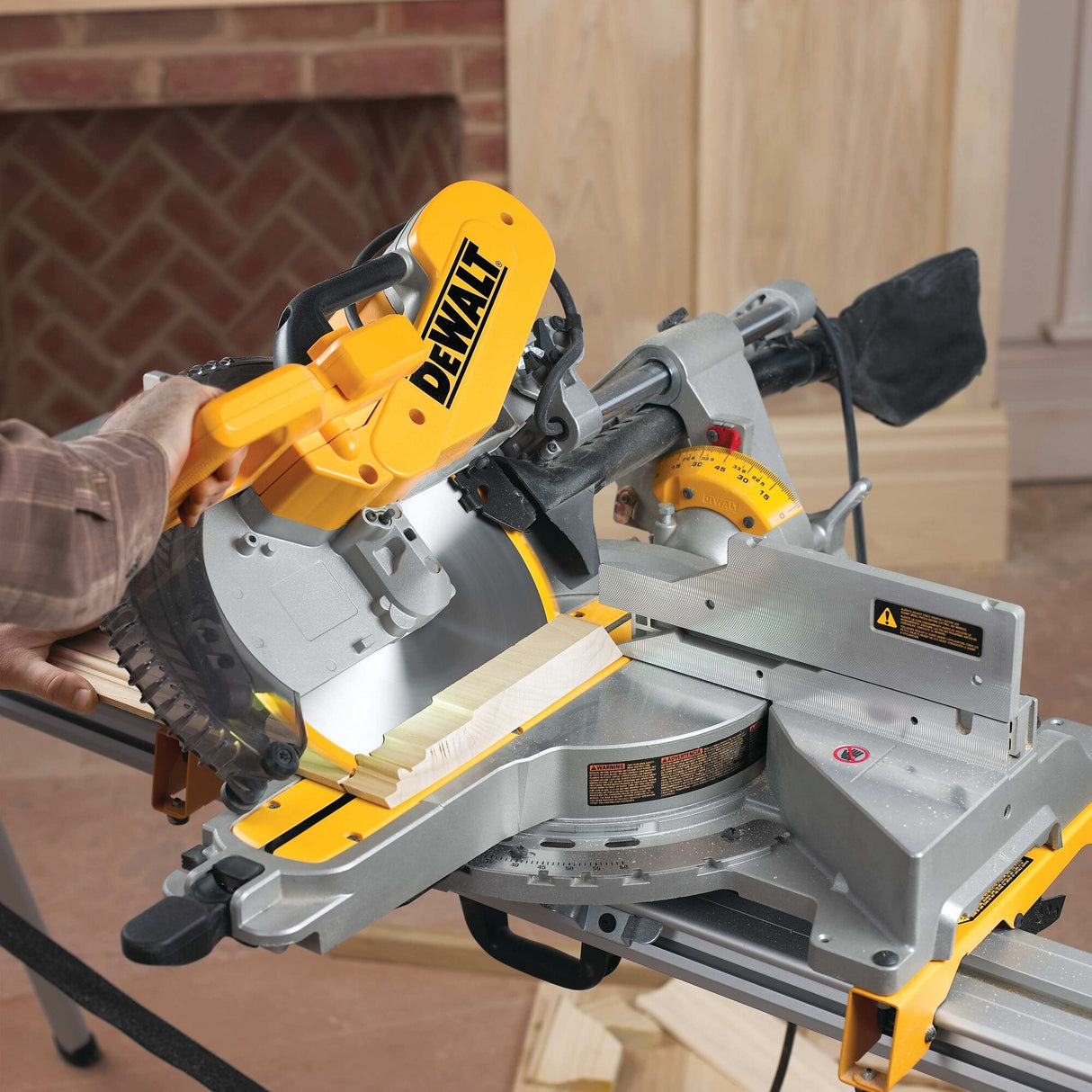 DWS780-QS - Fierăstrău circular circular Dewalt DWS780-QS 305 mm 1675 W - Imaginea 9