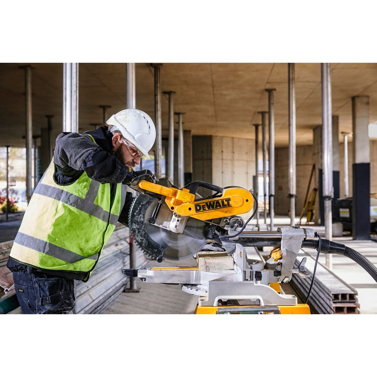 DWS780-QS - Fierăstrău circular circular Dewalt DWS780-QS 305 mm 1675 W - Imaginea 18