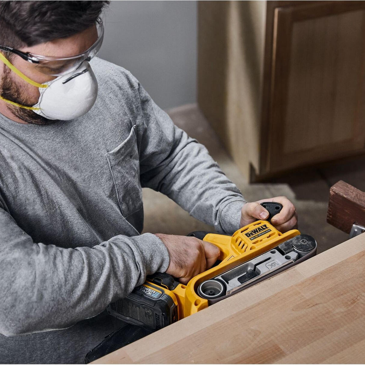 DCW220NT-XJ - Șlefuitor cu bandă Dewalt DCW220NT-XJ 18V - Imaginea 10