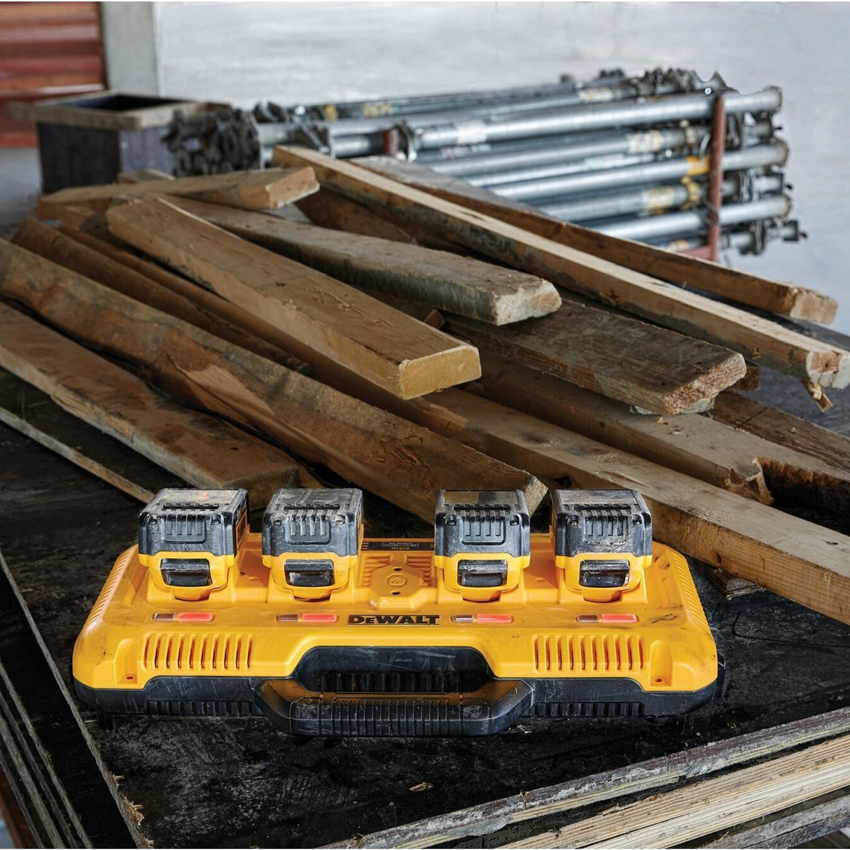 DCB104-QW - Încărcător de baterii Dewalt DCB104-QW 8Ah - Imaginea 9