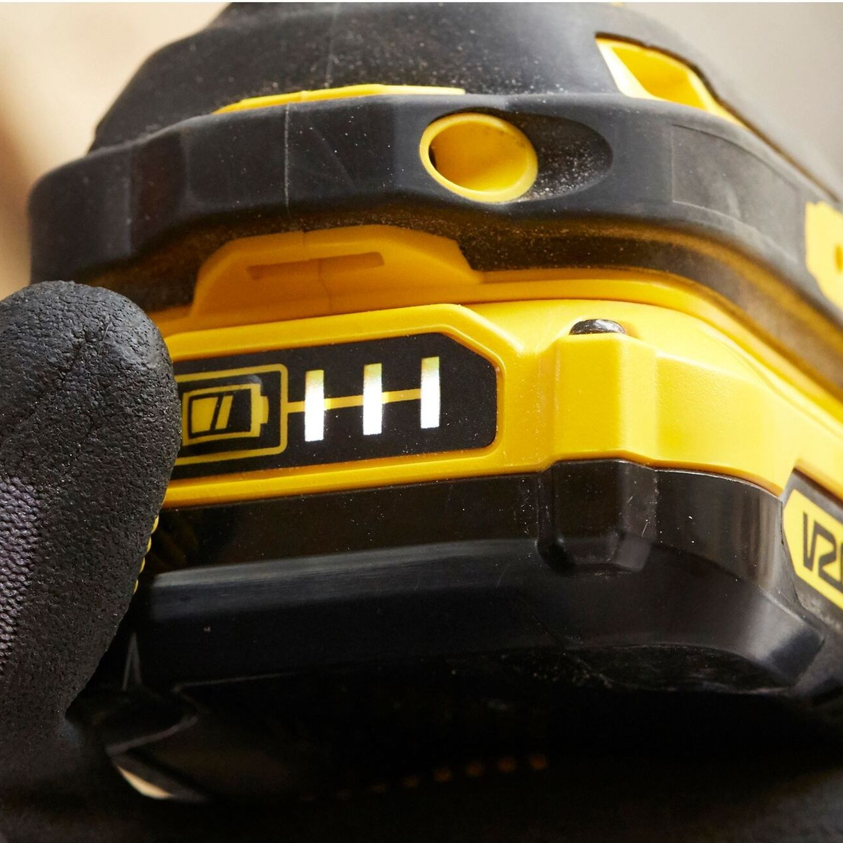 SFMCF800C2K-QW - Cheie de impact Stanley FatMax SFMCF800C2K-QW 18V 1.5Ah - Imaginea 9