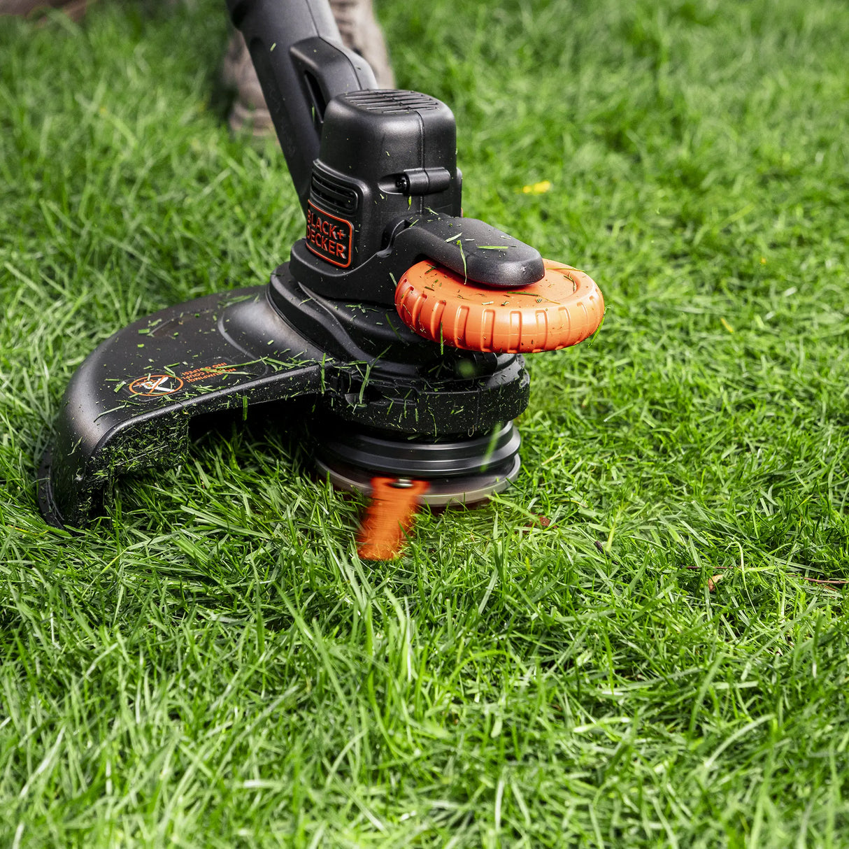 Tagliabordi Black+Decker BCSTR918D1-QW 18V 2Ah