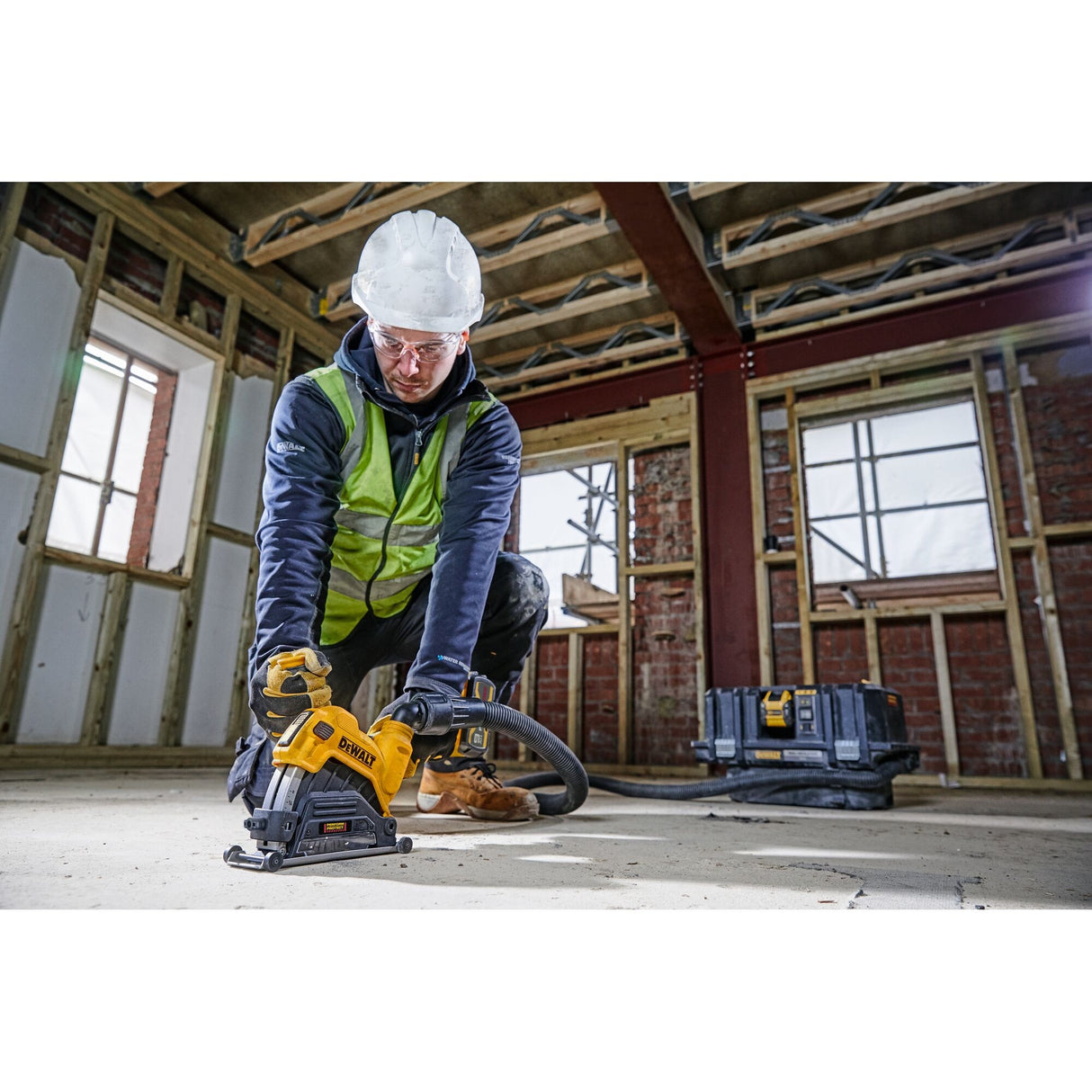 DWE46225-XJ - Protecție împotriva tăieturii Dewalt DWE46225-XJ pentru polizor de 125 mm - Imaginea 8