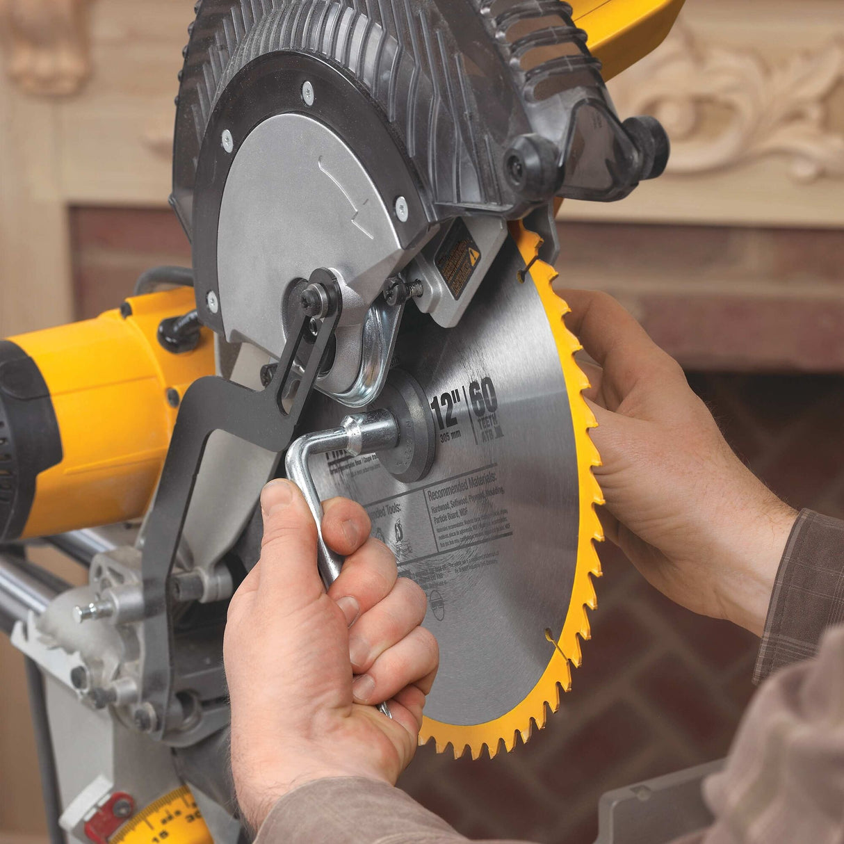 DWS780-QS - Fierăstrău circular circular Dewalt DWS780-QS 305 mm 1675 W - Imaginea 19