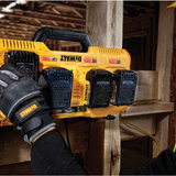 Caricabatteria Dewalt DCB104-QW