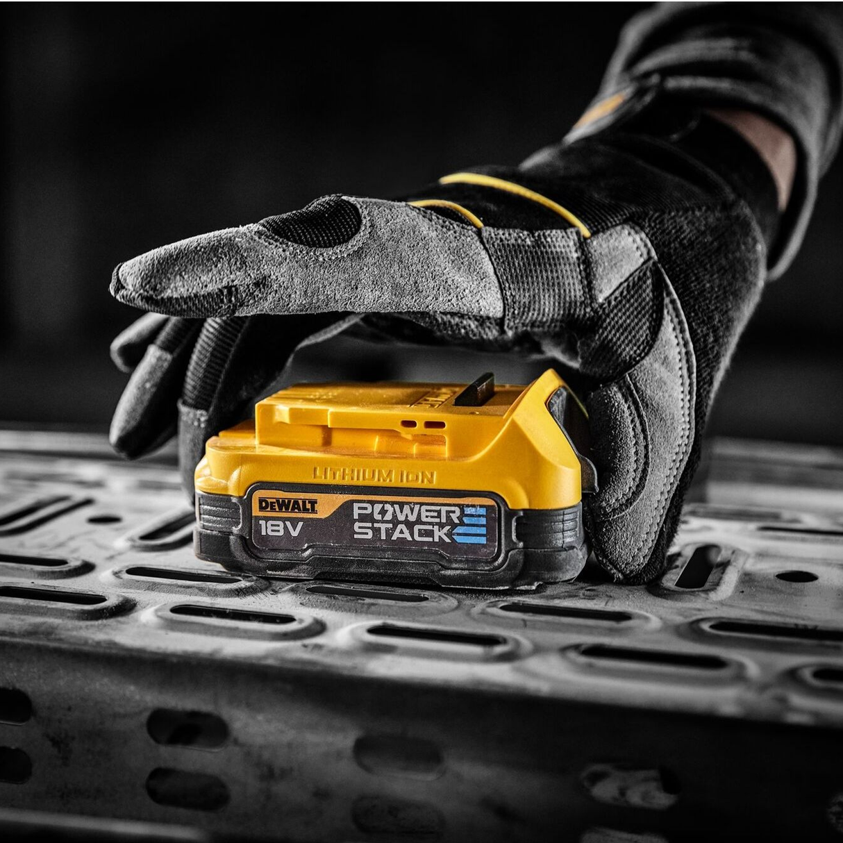 DCBP034-XJ - Baterie Dewalt DCBP034-XJ PowerStack XR 18V 1.7Ah - Imaginea 11