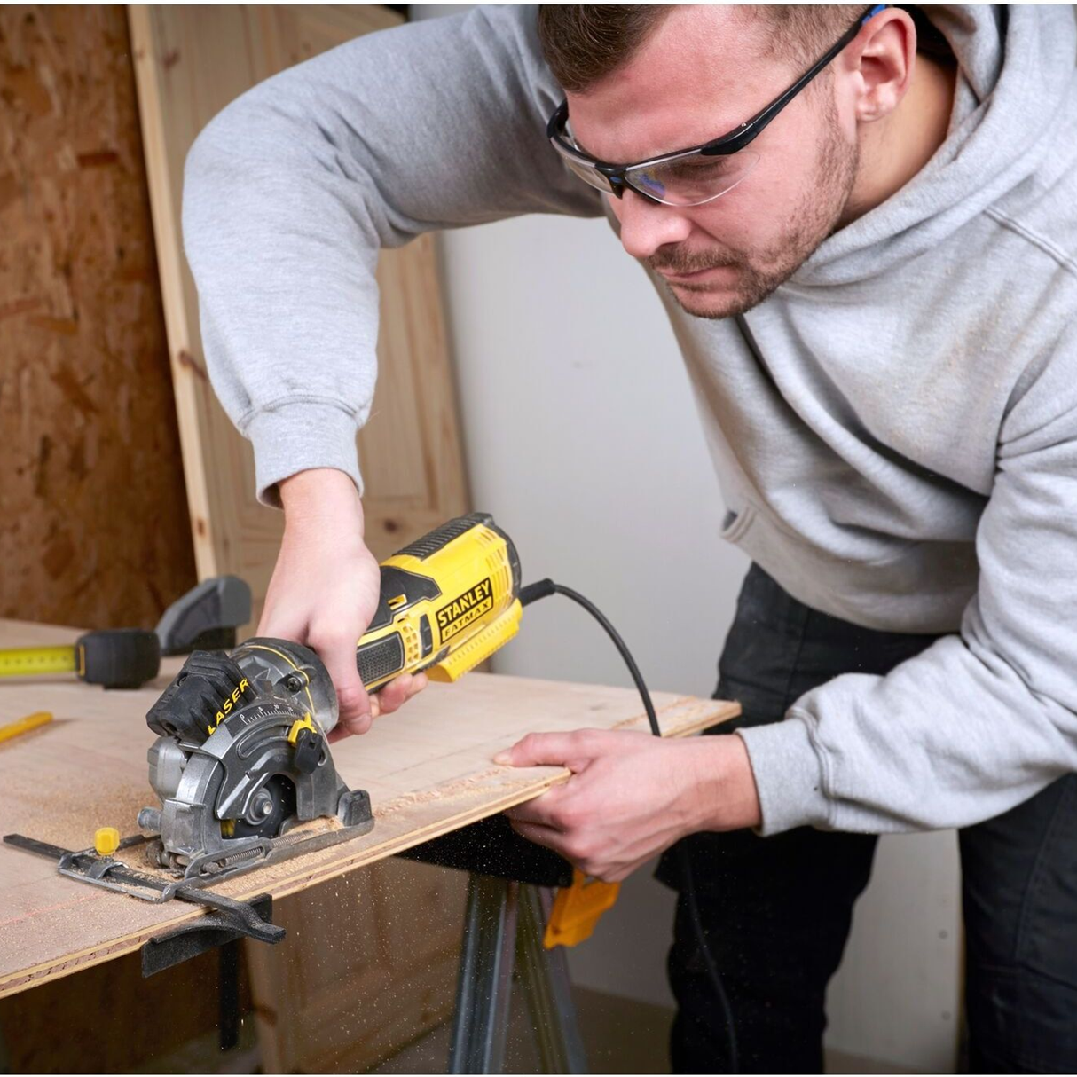 FME380K-QS - Mini ferăstrău circular Stanley FatMax FME380K 650W - Imaginea 4