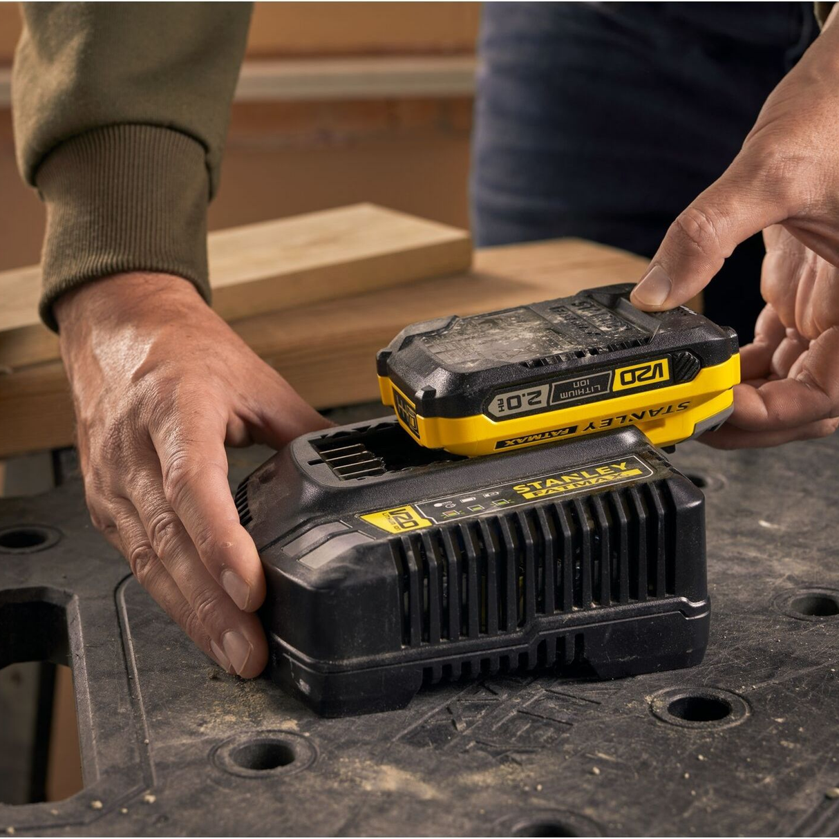 SFMCB202-XJ - Baterie Stanley FatMax V20 SFMCB202-XJ 18V 2Ah - Imaginea 4