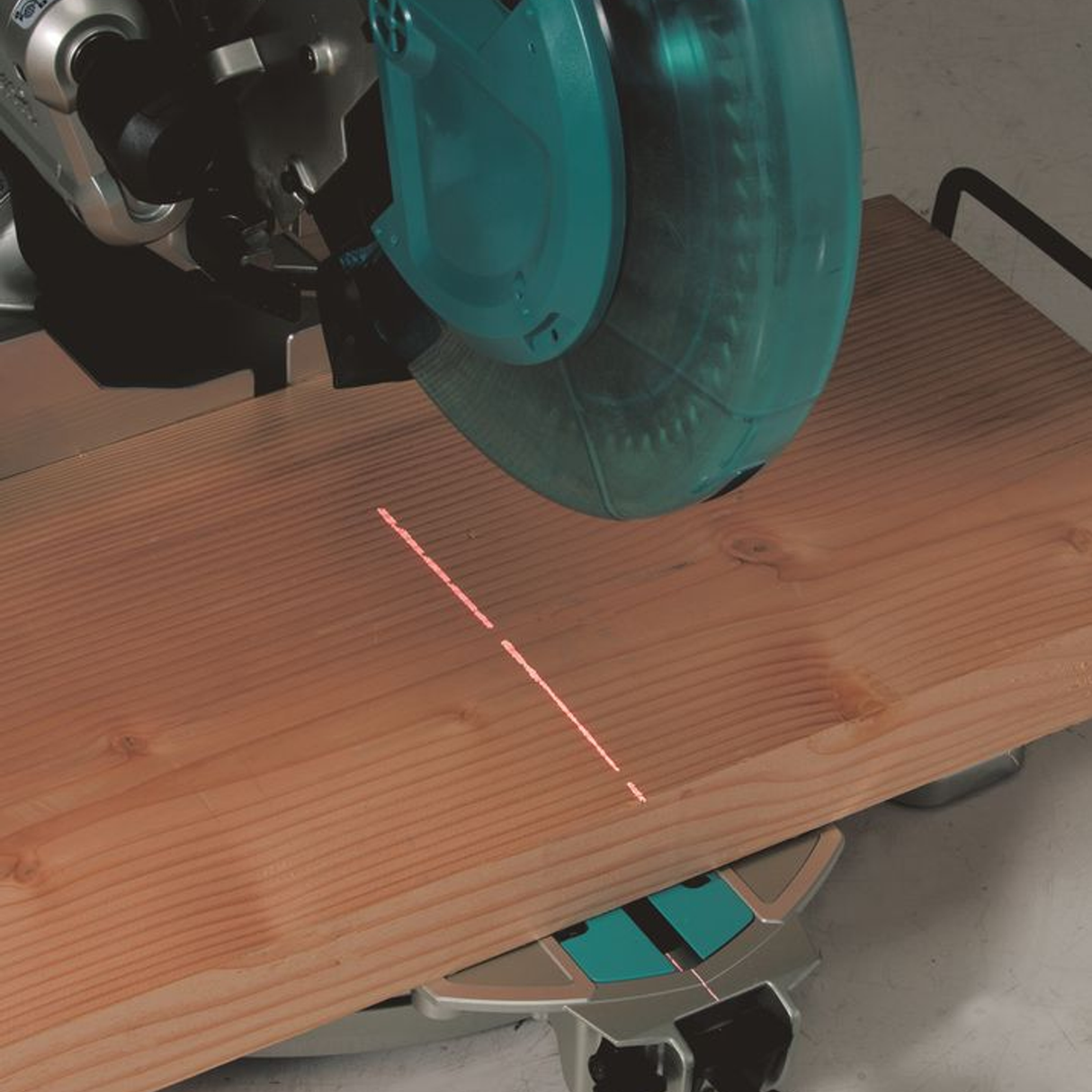 LS1019L - Fierăstrău circular cu mitră Makita LS1019L 1510W - Imaginea 9